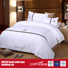 100Cotton постельных принадлежностей гостиницы Логоса вышивки набор отель постельное белье